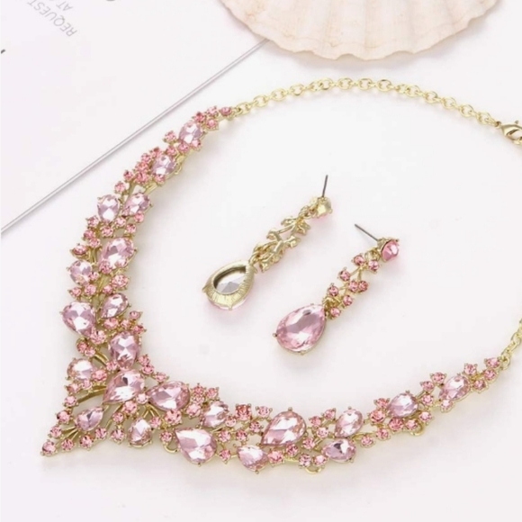 NWT Molie Bridal Austrian Crystal Necklace and Earrings - Picture 3 of 5